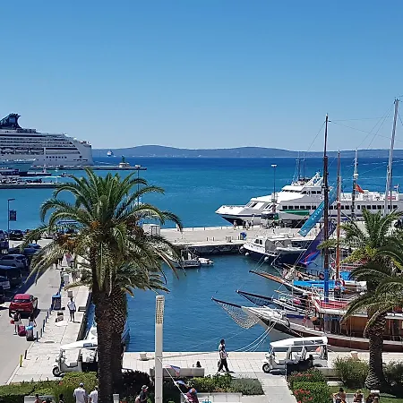 Riva Palace Gasthof 4*