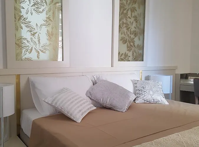 Riva Palace ゲストハウス 4*