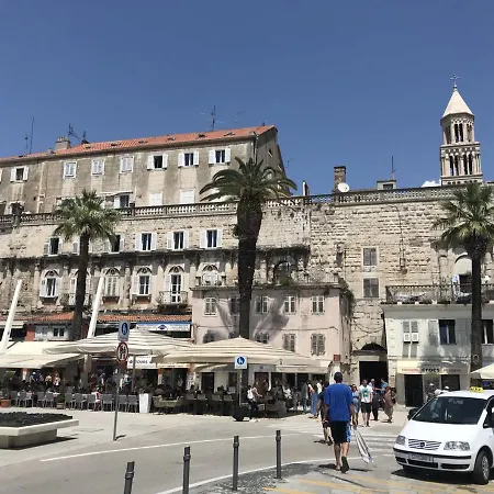 Riva Palace Gæstehus 4*