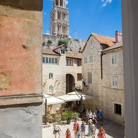 Riva Palace Gæstehus 4*