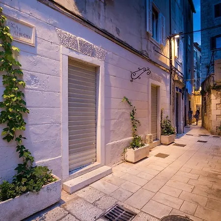 Riva Palace 4*