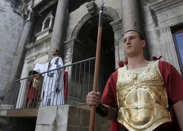 Πανσιόν Riva Palace 4*