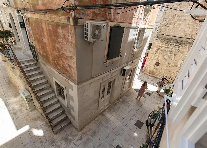 Πανσιόν Riva Palace 4*