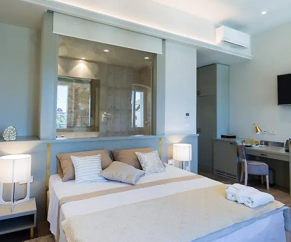 Riva Palace Πανσιόν 4*