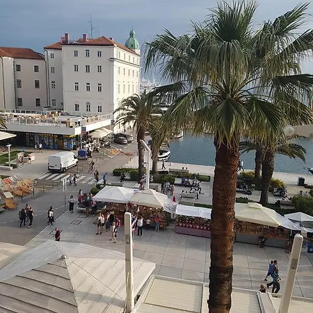 Riva Palace سبليت