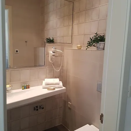 Riva Palace بيت ضيافة