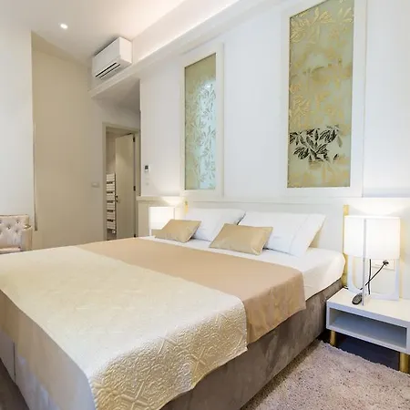 Riva Palace سبليت